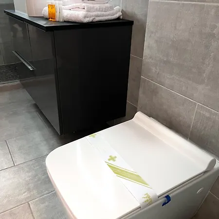 Baneasa Forest Escape Apartment *